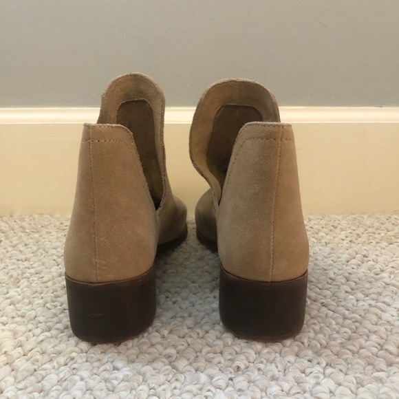 Matisse suede booties in a tan color with brown heel. Only worn ONCE. - Picture 2 of 5